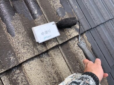 奈良天理市U様　外壁塗装・屋根塗装工事 屋根中塗り