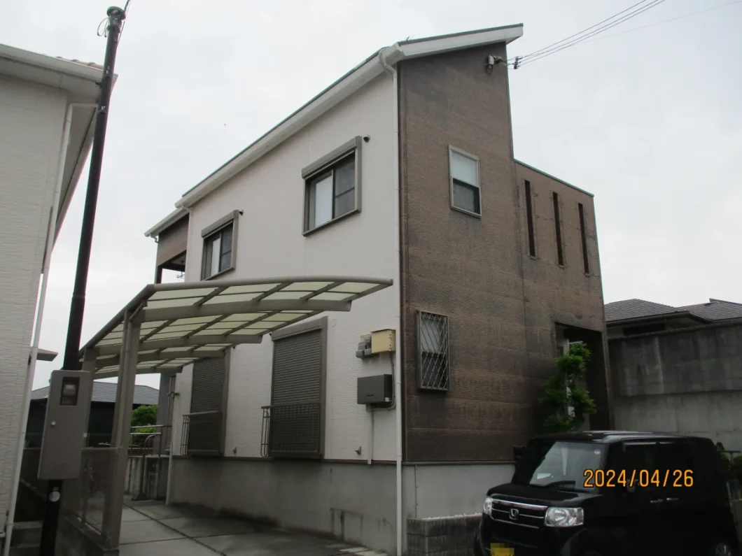 奈良県橿原市大軽町K様邸　外壁塗装・防水工事 施工前の写真