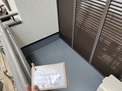 奈良橿原市F様邸　外壁塗装・屋根塗装・防水工事 ベランダ防水トップコーティング
