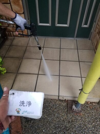 奈良県磯城郡川西町H様邸　外壁塗装・屋根塗装工事 洗浄