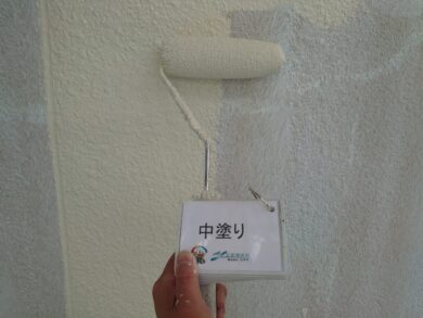 奈良橿原市S様邸　外壁塗装・屋根塗工事 外壁中塗り
