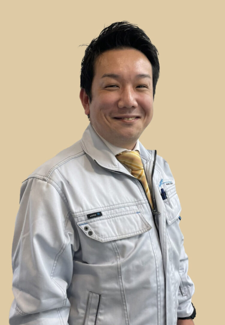 奈良の橿原田原本町の株式会社ヨネヤの外壁塗装と屋根塗装の営業マン