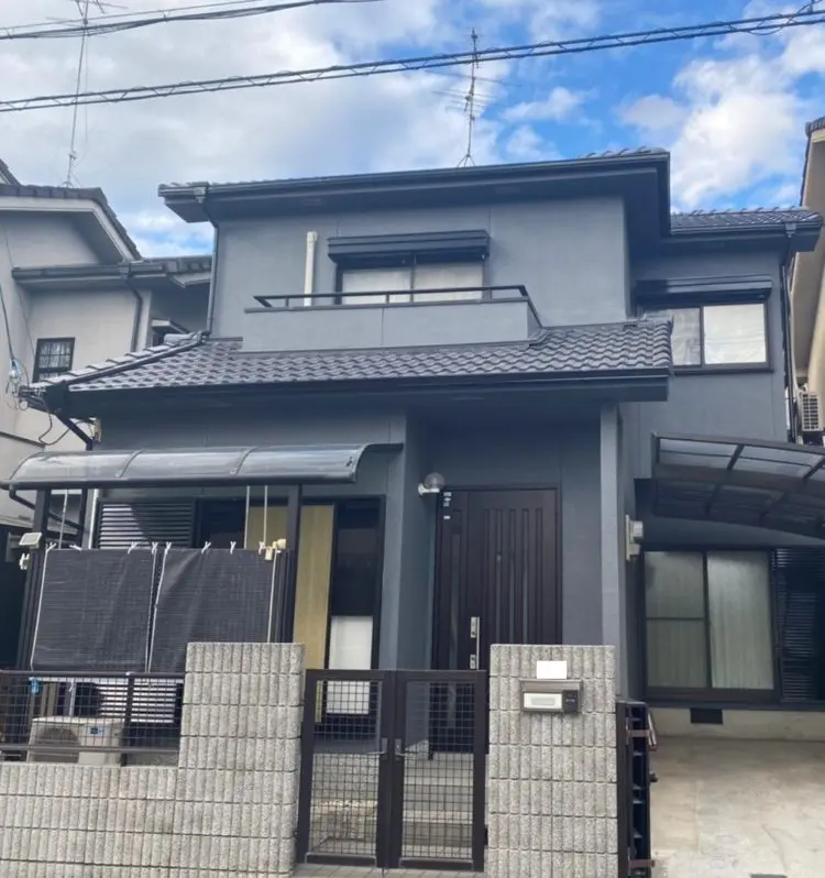 奈良の橿原田原本町の株式会社ヨネヤの外壁塗装と屋根塗装のグレー