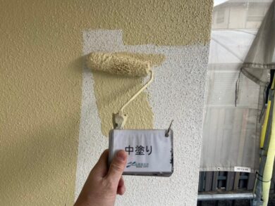 奈良磯城郡三宅町T様邸　外壁塗装・防水工事 外壁中塗り
