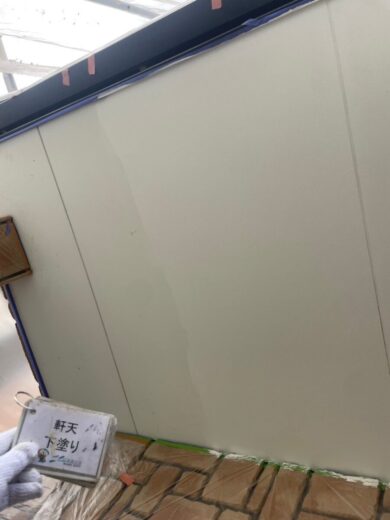 奈良県磯城郡川西町H様邸　外壁塗装・屋根塗装工事 軒天下塗り